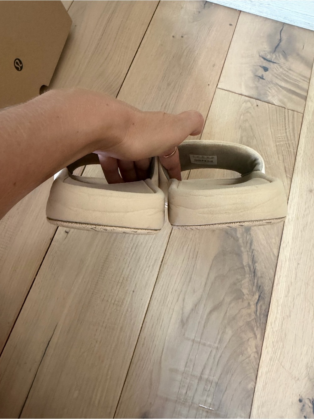 Lululemon Womens Restfeel Slide *Graphic - Picture 7 of 10